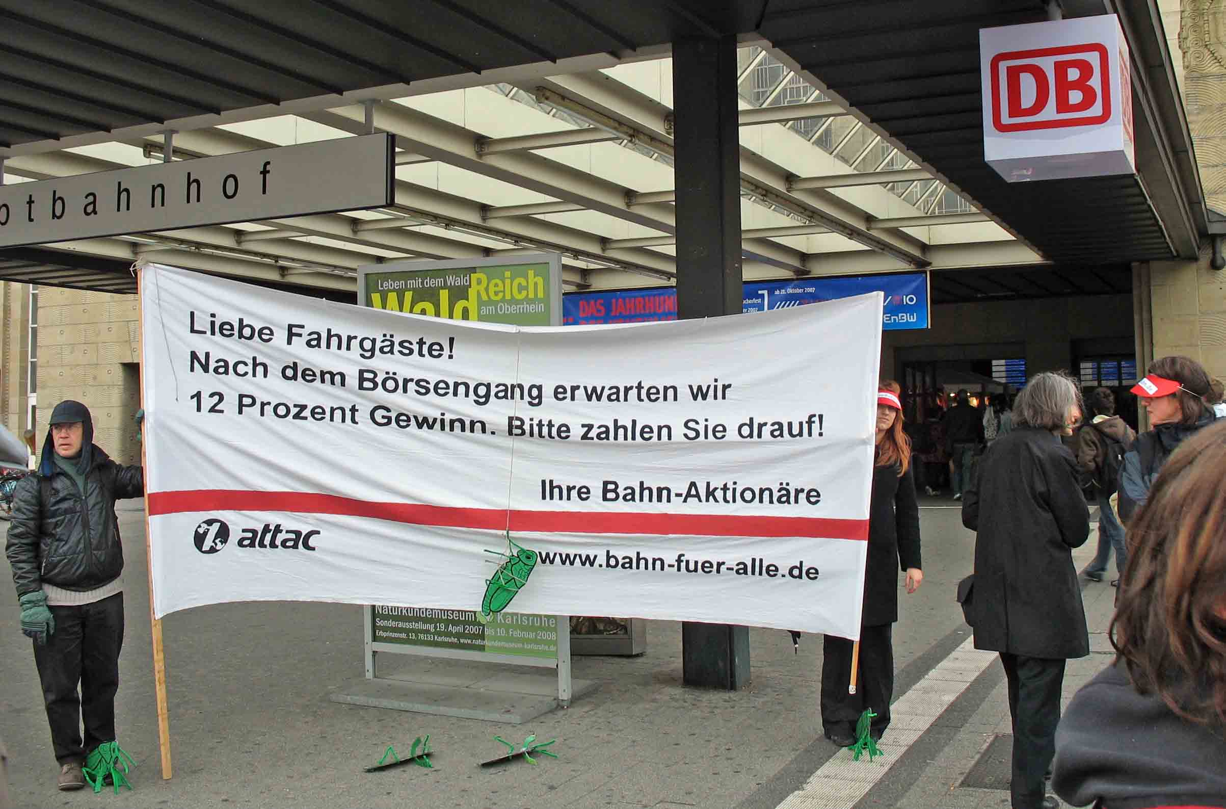http://www.attac.de/bahn/media/aktionsfotos/kr/attac Bahnaktion 2.jpg