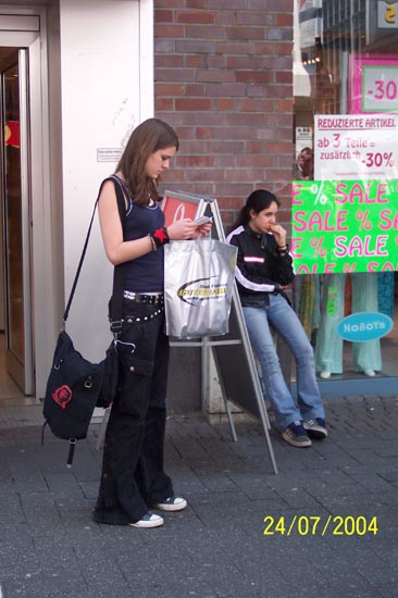 HandzettelStudium-Aus dem Laden