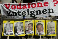 2004-07-22T131150Z_01_DEO221531_RTRDEOP_2_PICTURE1