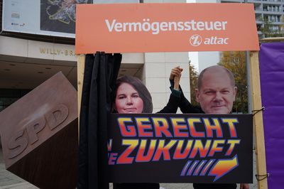 Baerbock und Scholz jubeln über die Vermögenssteuer