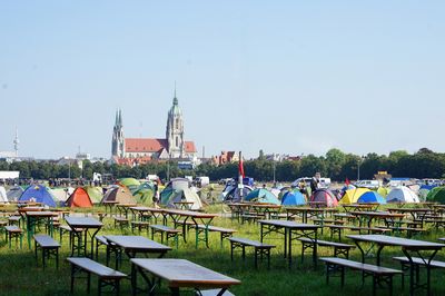 Panoramabild über die Theresienwiese mit dem Democamp