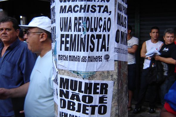 Plakate des feministischen Blocks