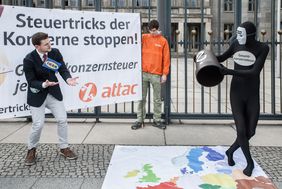 Gesamtkonzernsteuer beendet Gewinnverschiebereien Gesamtkonzernsteuer beendet Gewinnverschiebereien. Foto: echtfotografie.de/Sascha Bachmann