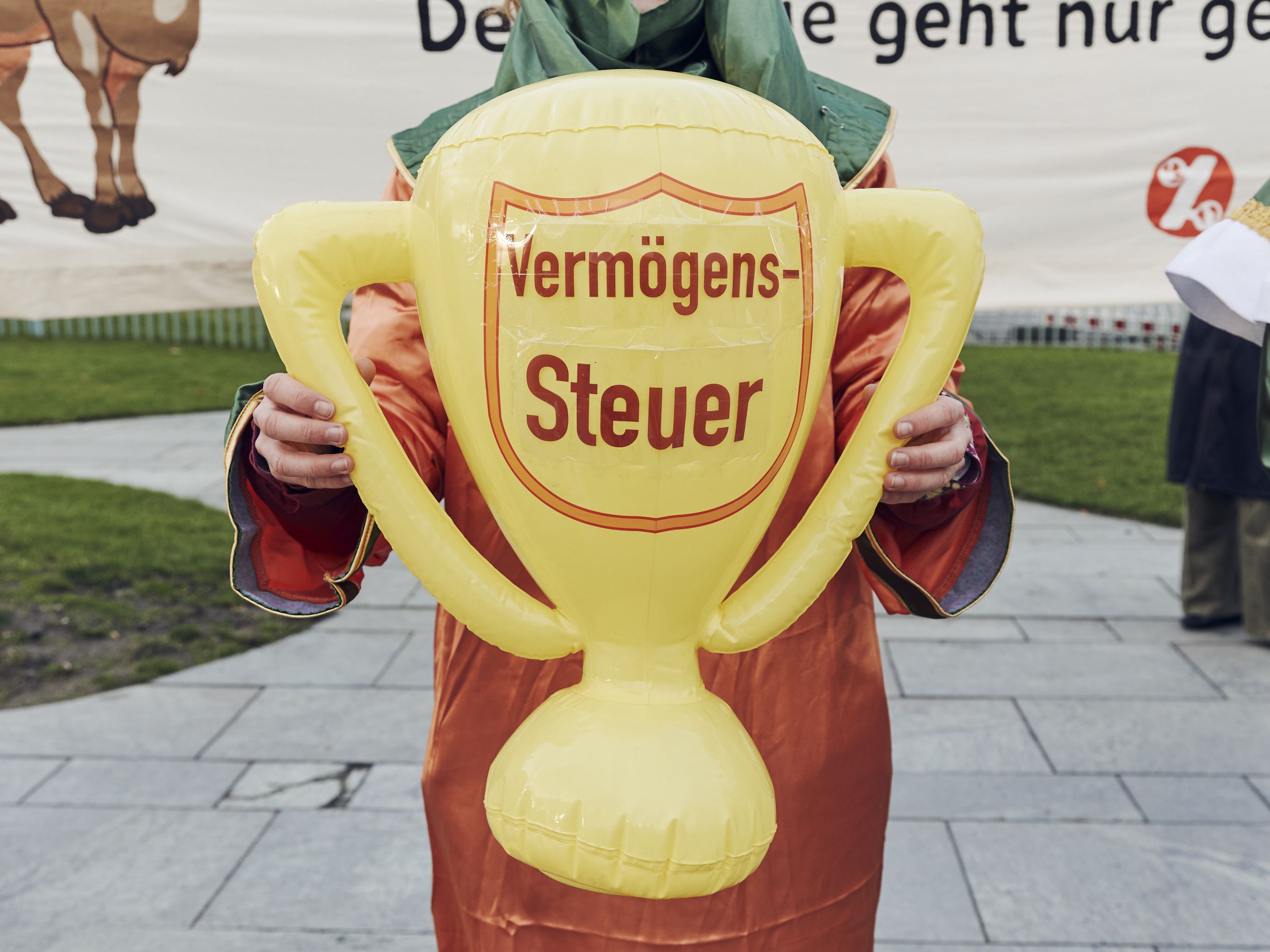 Einen Monat vor den Wahlen fordert breite Allianz: Vermögen besteuern ...