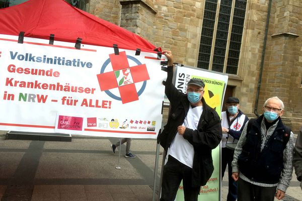 Unterschriftensammlung für das Gesundheitsvolksbegehren NRW