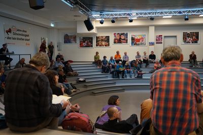 Blick ins Publikum des Auftaktpodiums