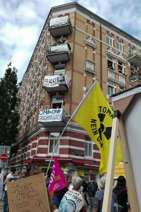 No G20 Transparente an einem Haus in St. Pauli